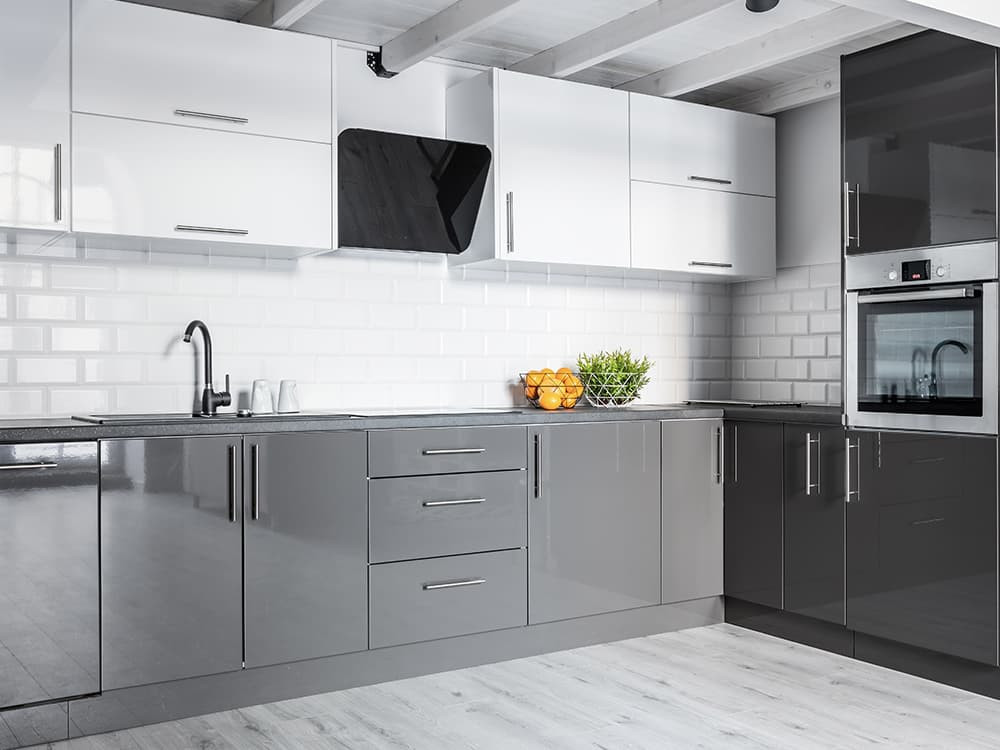 grey and white gloss kitchen doors