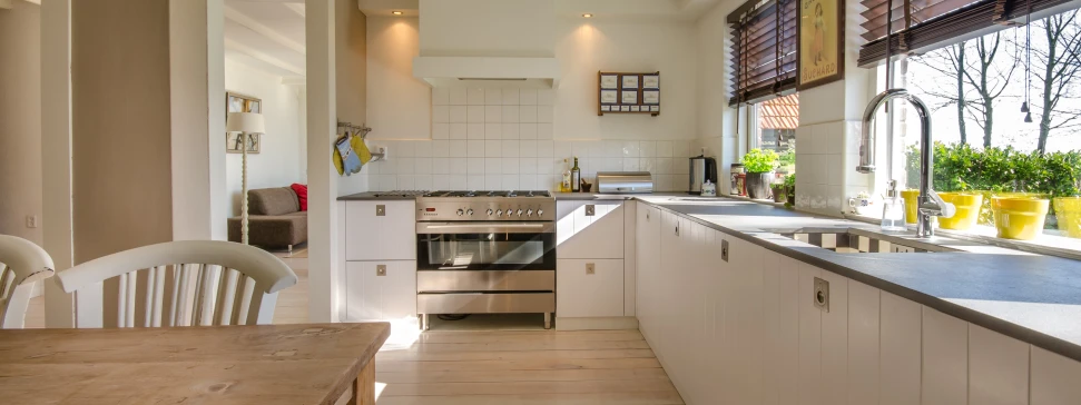 apartment-blinds-cabinets-chairs