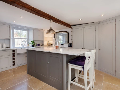 chatsworth range kitchen with white and grey doors